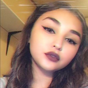 Meet your Posher, Alyssa